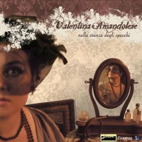 Valentina Amandolese nella stanza degli specchi