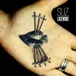 recensione Suz- Lacework